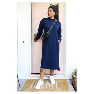 SMASH + TESS • The Winter Lounger in Modest Marine